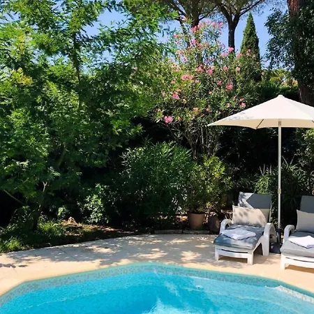 Prázdninový dům Charmante Mit Pool Und Golfplatz By Interhome *