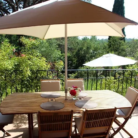 Holiday home Charmante Mit Pool Und Golfplatz By Interhome